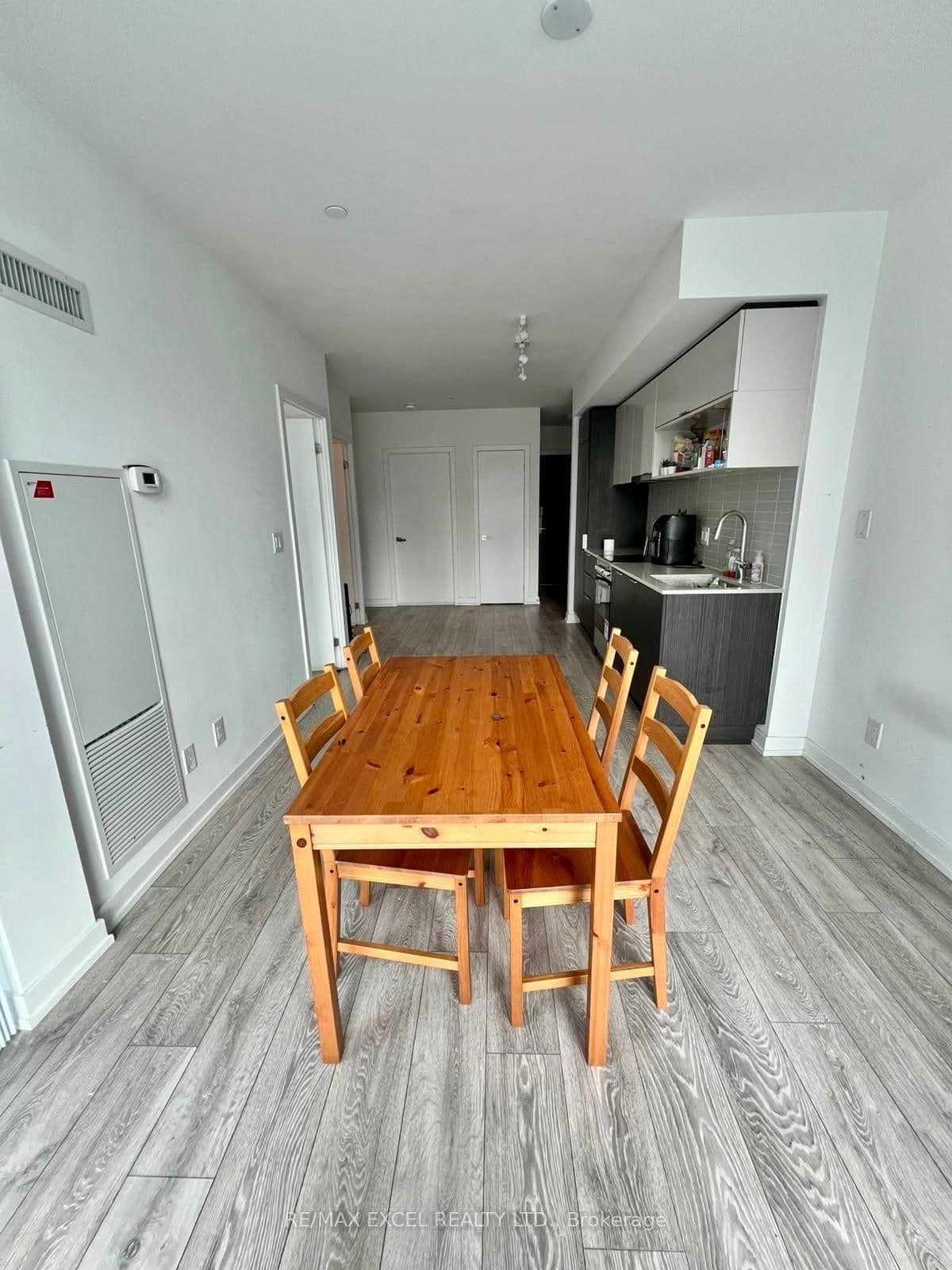 159 Wellesley Street E, Unit 406 thumbnail 8