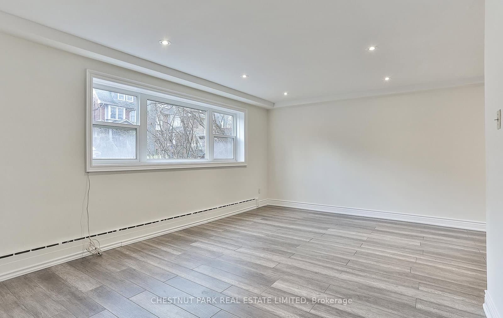 76 Walmsley Boulevard, Unit 1 thumbnail 14