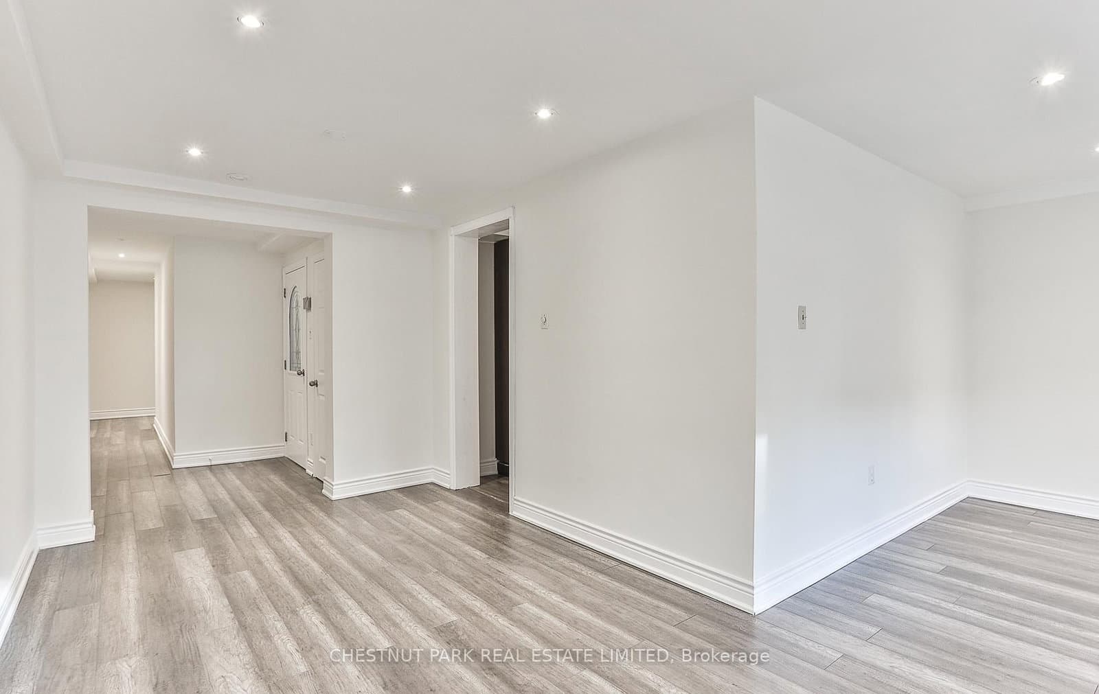 76 Walmsley Boulevard, Unit 1 thumbnail 4