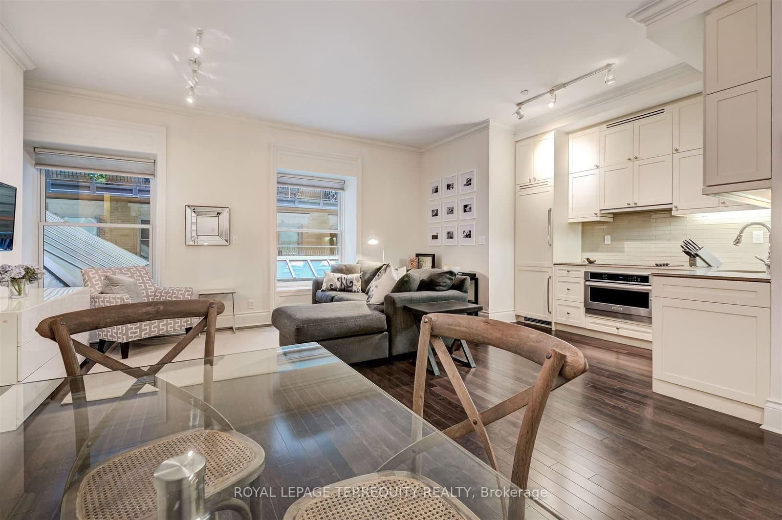 22 Leader Lane, Unit 332 thumbnail 6
