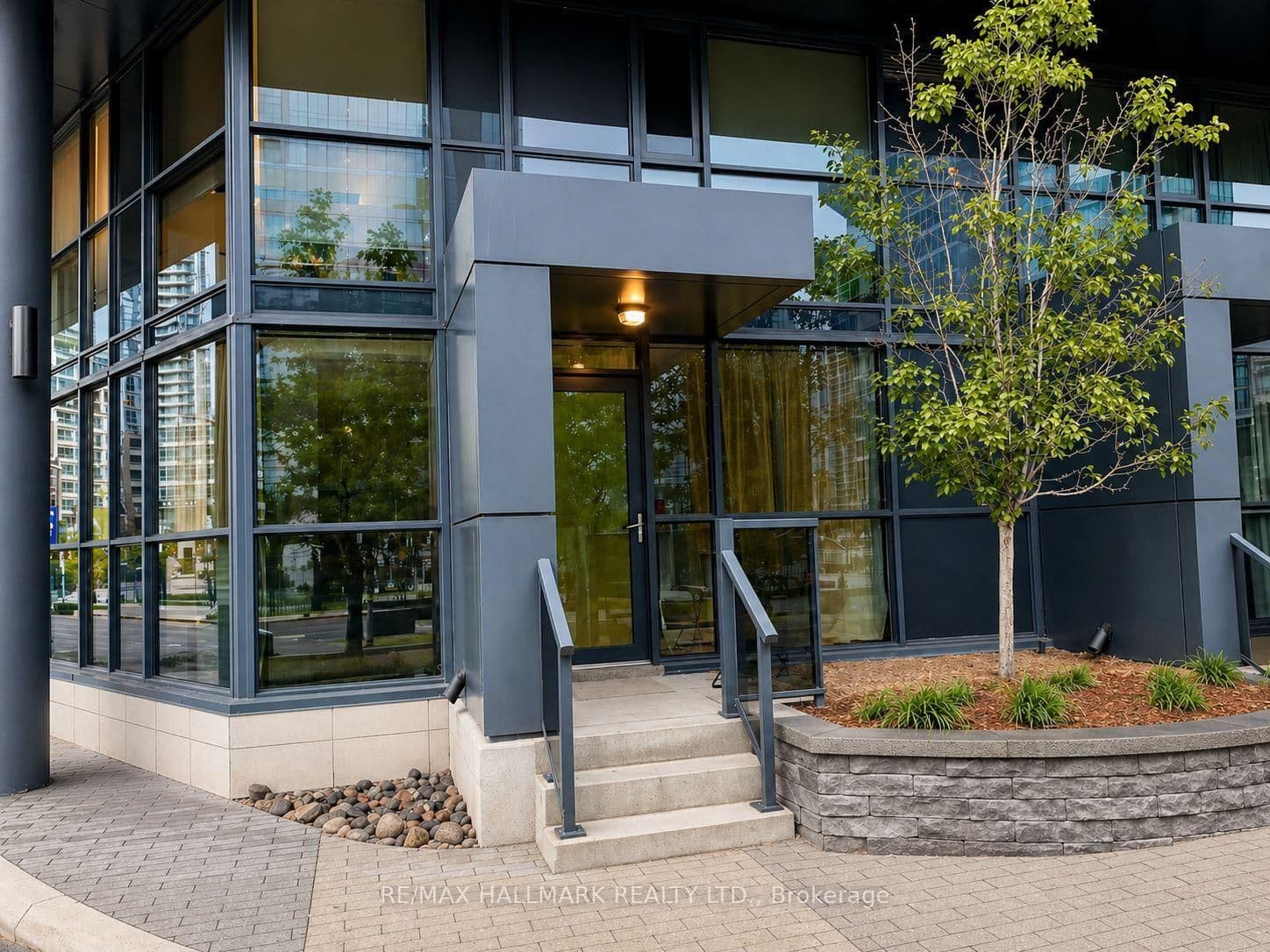 352 Front Street, Unit 103 - Image 1