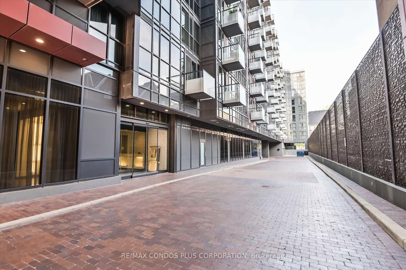 560 Front Street W, Unit 325 thumbnail 2