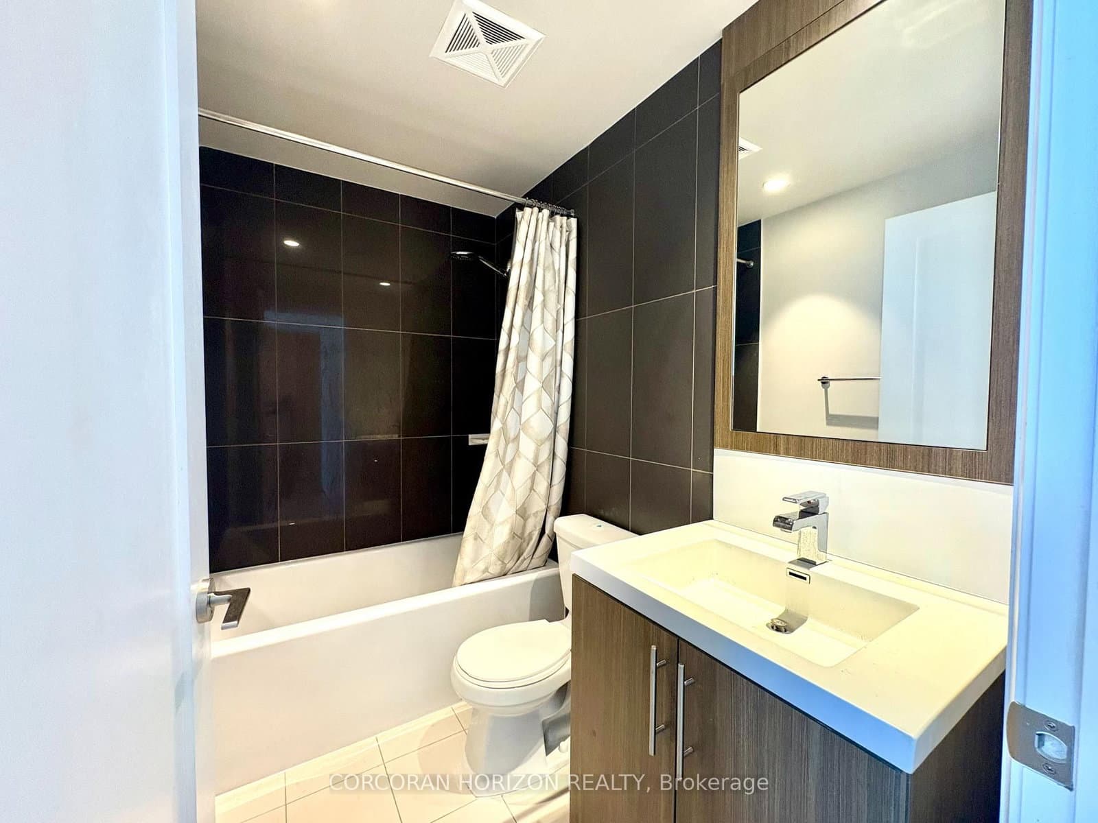 2 Anndale Drive, Unit 2902 thumbnail 15