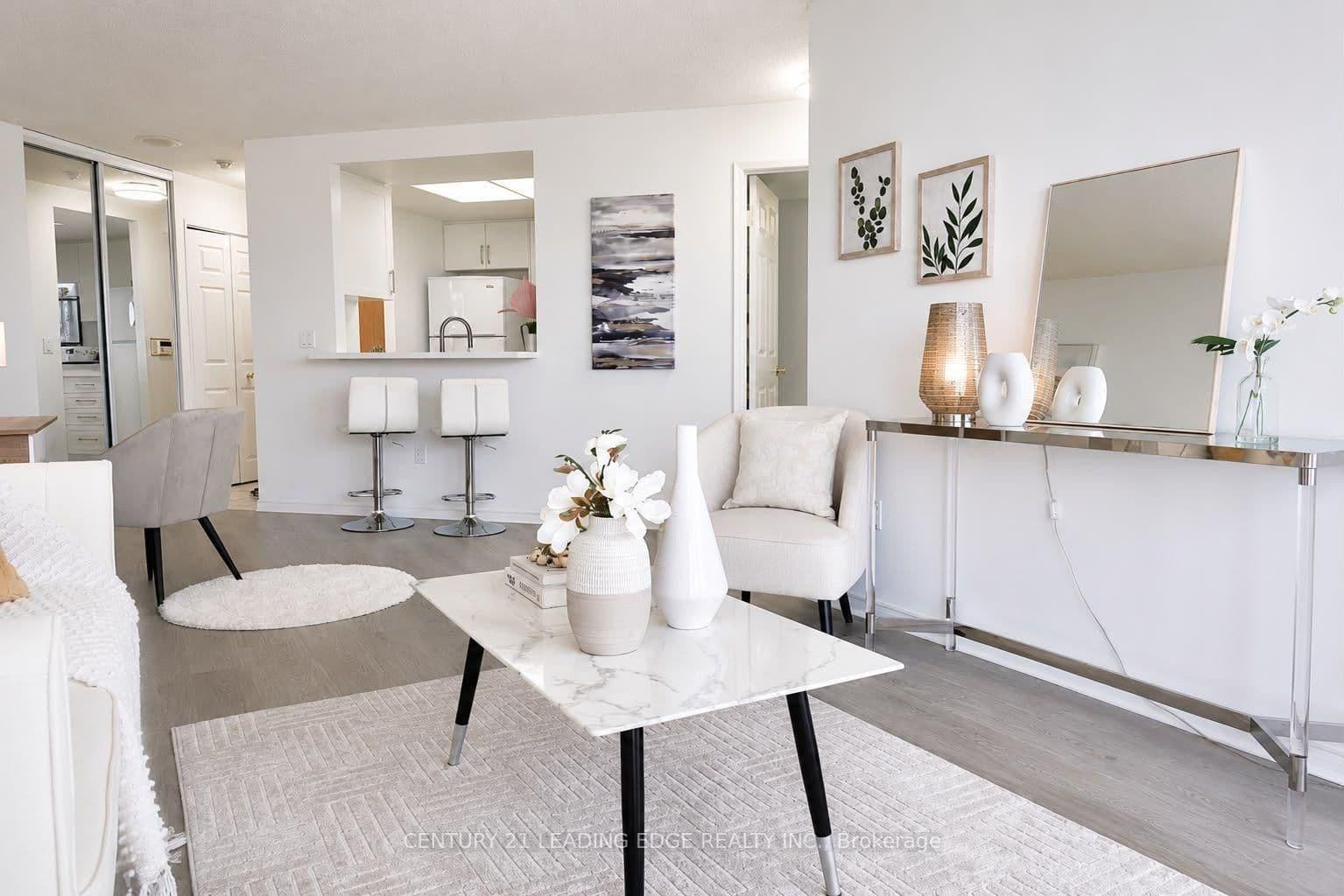 7 Concorde Place, Unit 1710 thumbnail 9