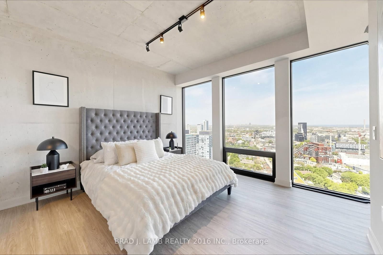 284 King Street E, Unit 2901 thumbnail 13