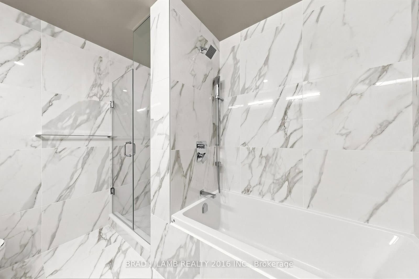 284 King Street E, Unit 2901 thumbnail 18
