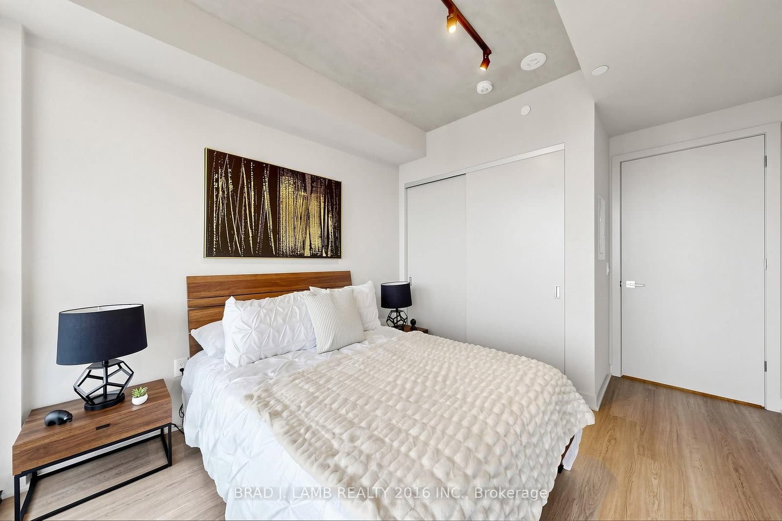 284 King Street E, Unit 2901 thumbnail 20