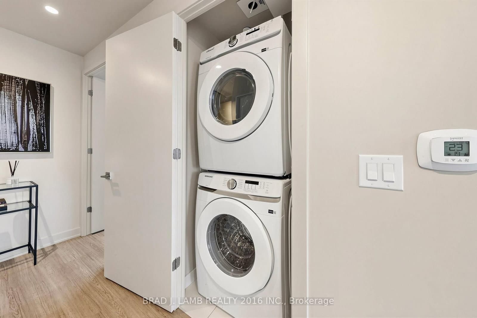 284 King Street E, Unit 2901 thumbnail 22