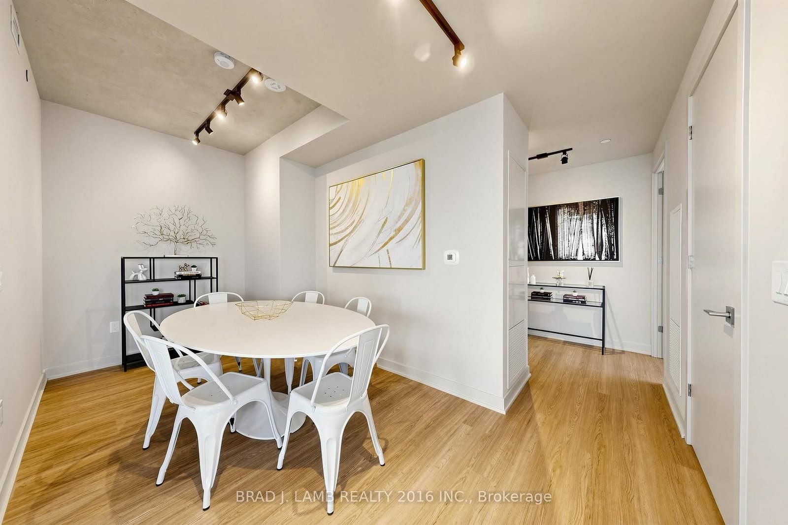 284 King Street E, Unit 2901 thumbnail 5