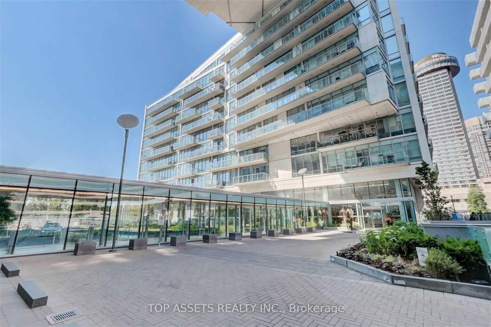 29 Queens Quay E, Unit 919 - Image 1