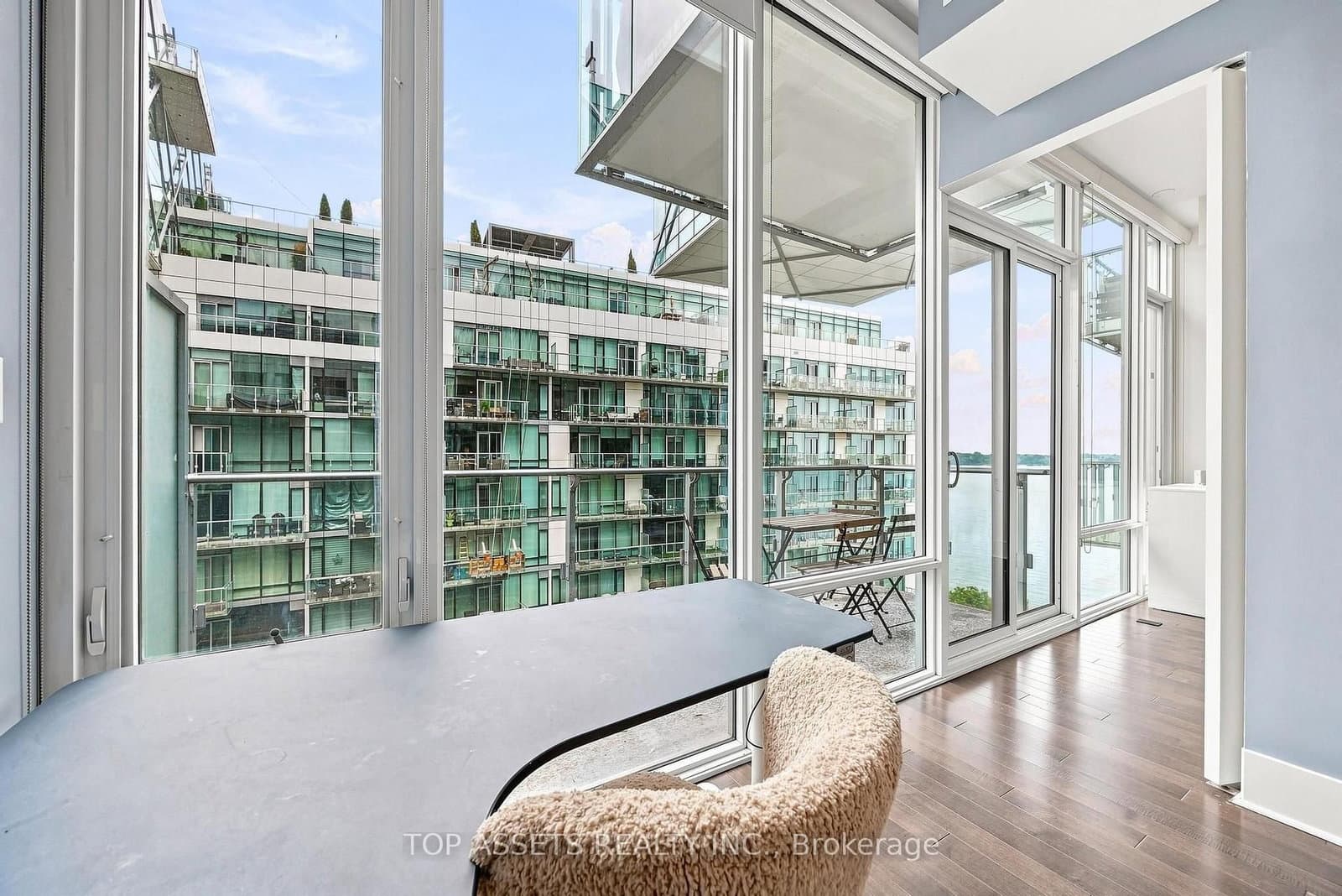 29 Queens Quay E, Unit 919 thumbnail 26