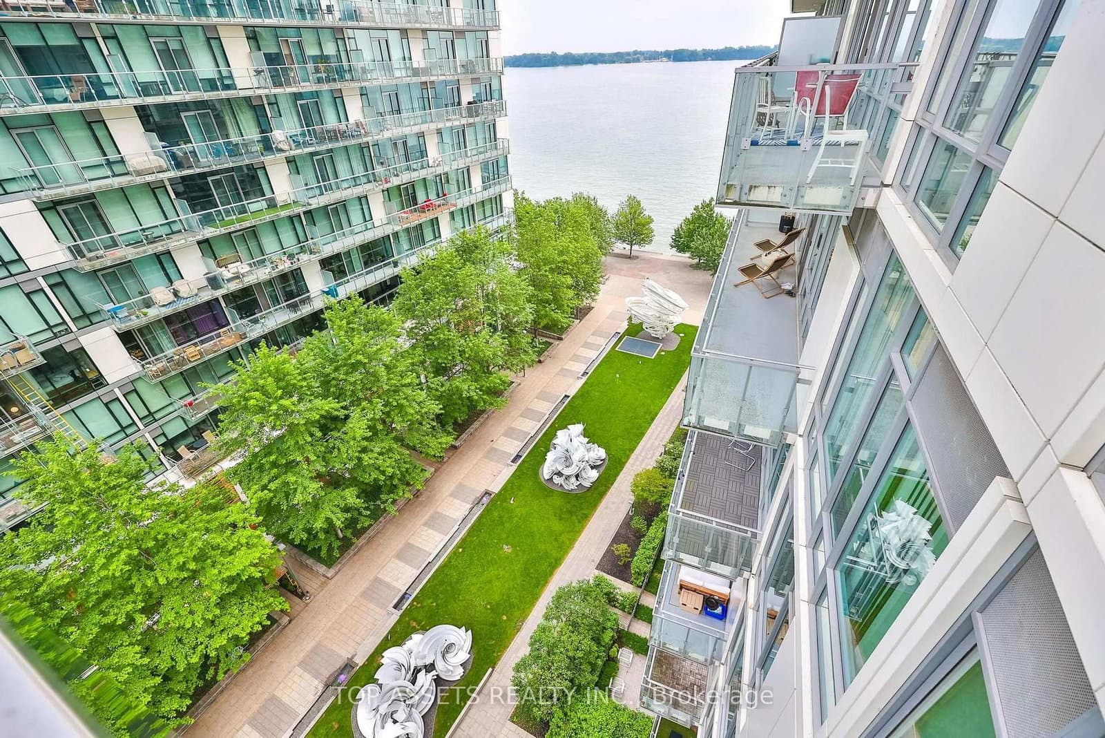 29 Queens Quay E, Unit 919 thumbnail 30