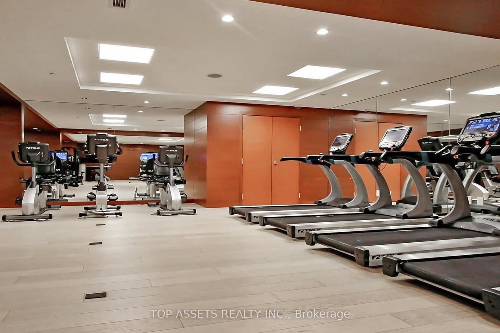 29 Queens Quay E, Unit 919 thumbnail 35