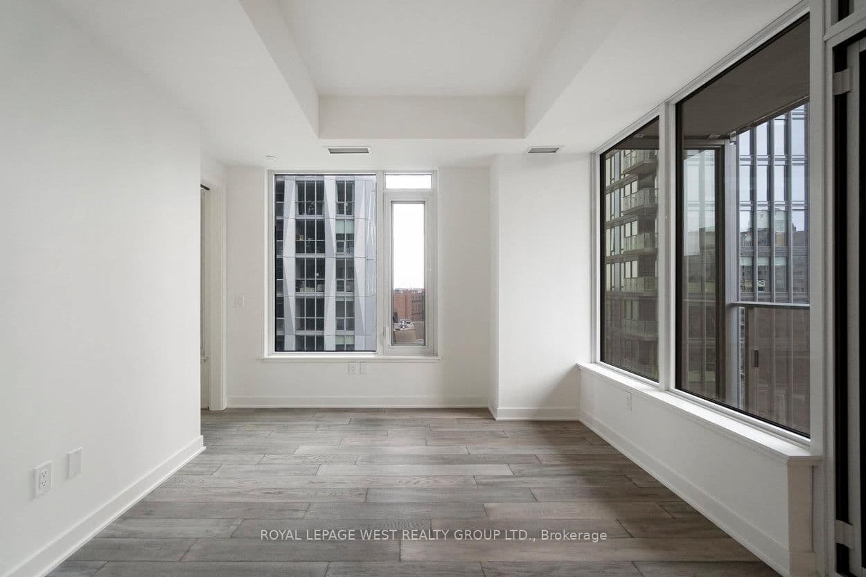 11 Yorkville Avenue, Unit 1310 thumbnail 19