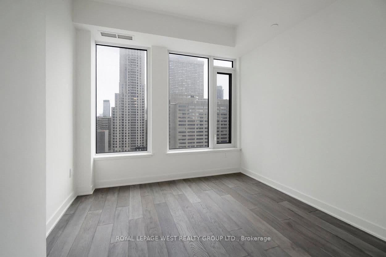 11 Yorkville Avenue, Unit 1310 thumbnail 34