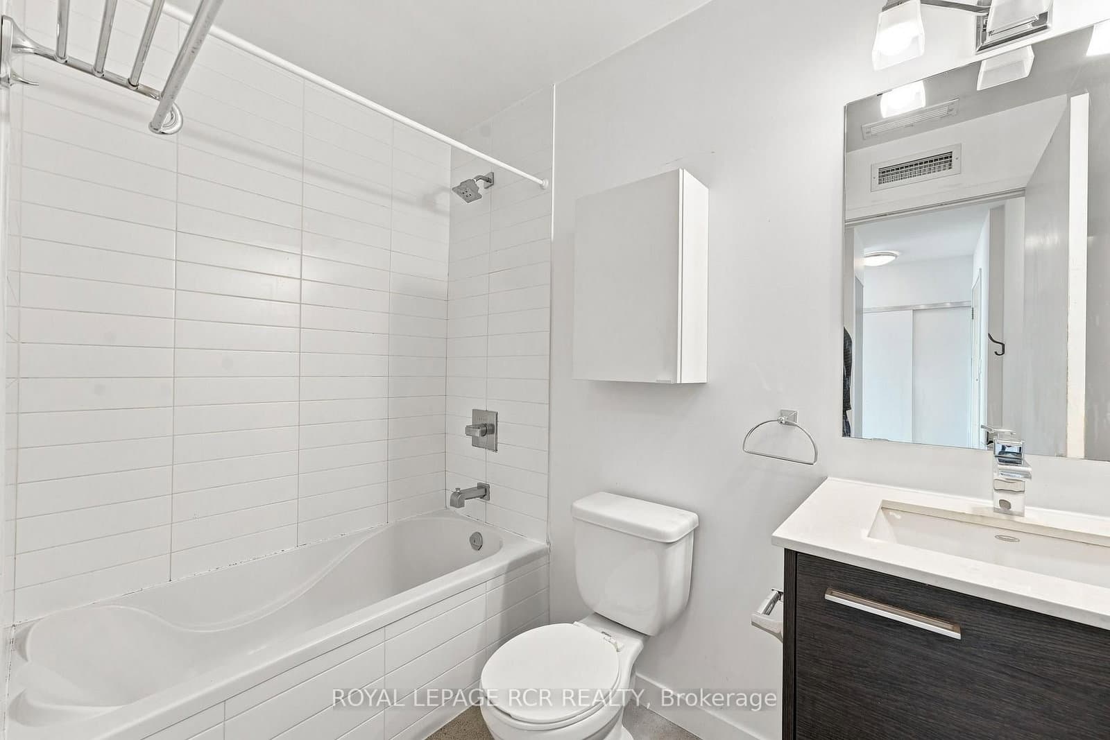 510 E King Street E, Unit 804 thumbnail 19
