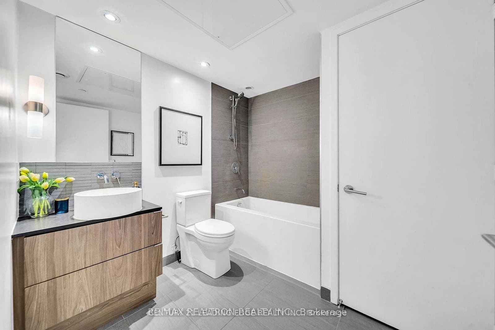 161 Roehampton Avenue, Unit 603 thumbnail 15