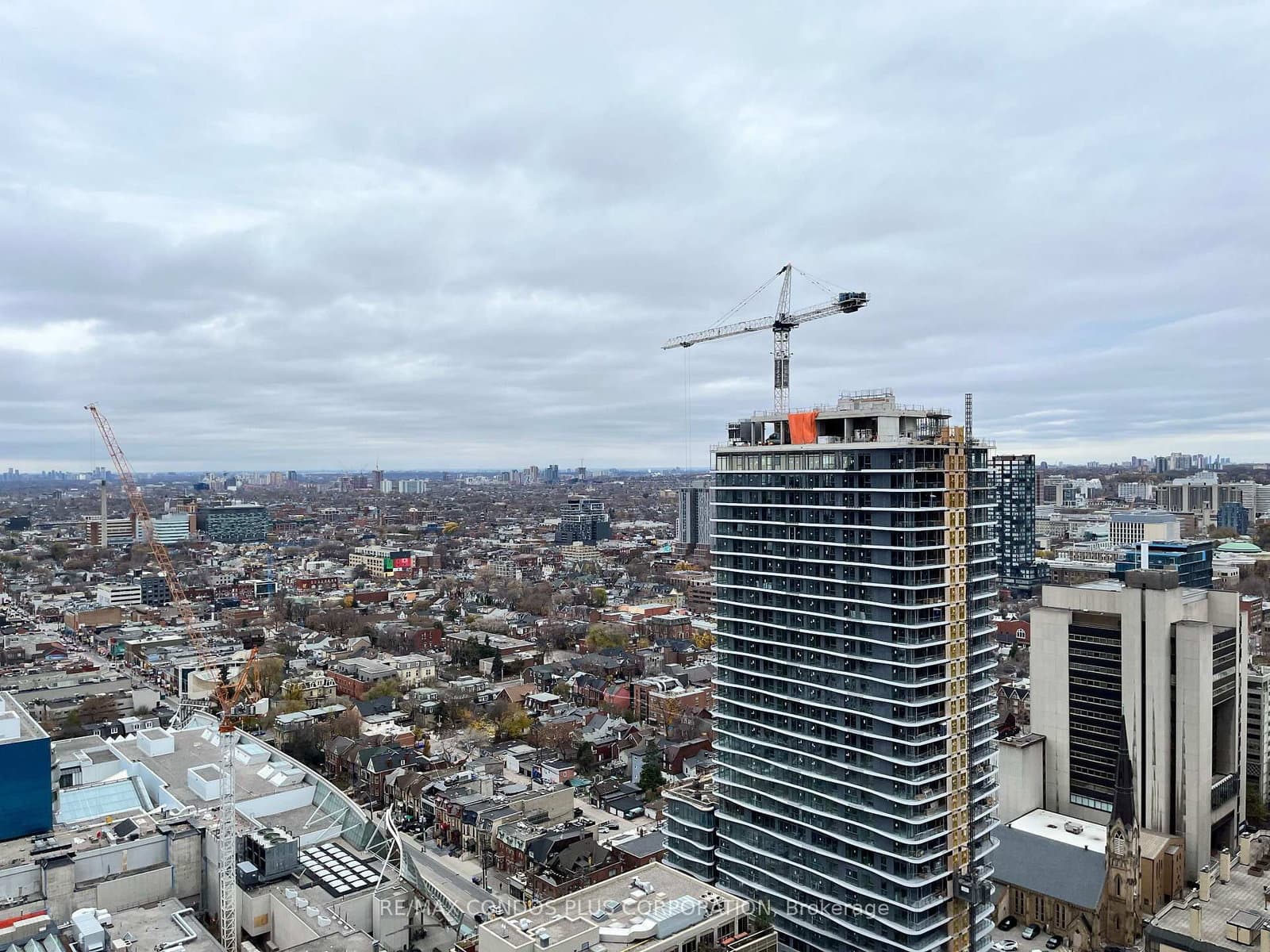 238 Simcoe Street, Unit 3302 thumbnail 10