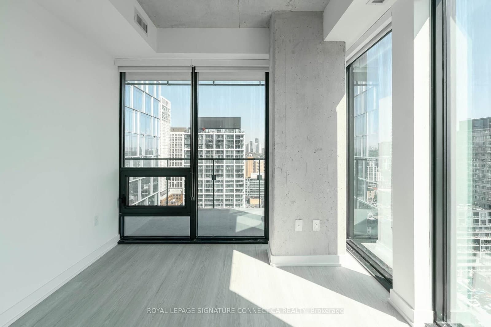 284 King Street E, Unit 2107 thumbnail 10