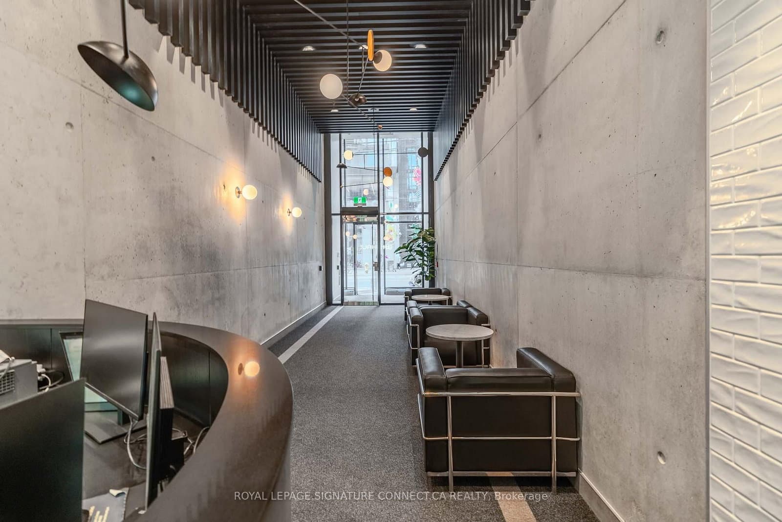 284 King Street E, Unit 2107 thumbnail 21