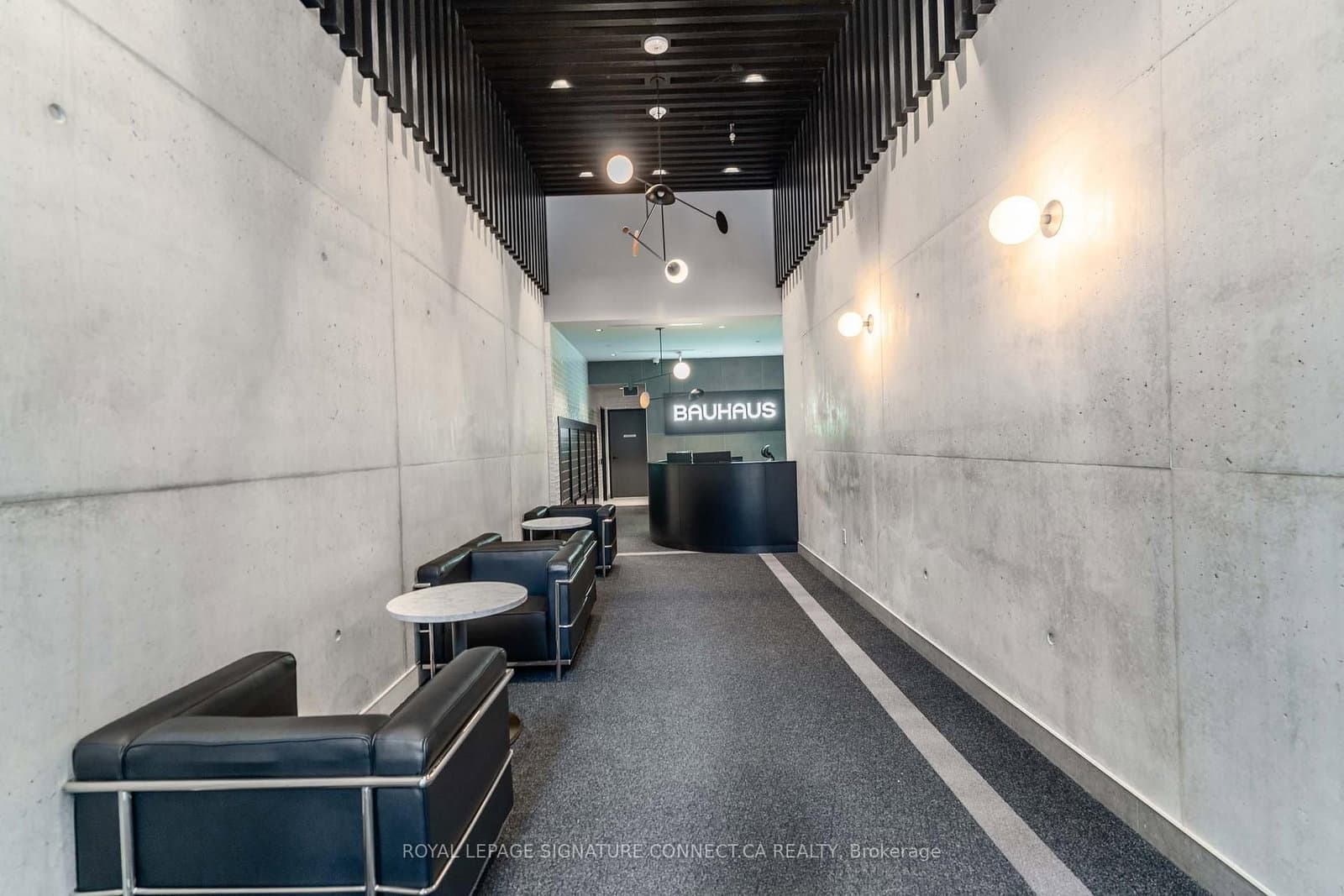 284 King Street E, Unit 2107 thumbnail 22