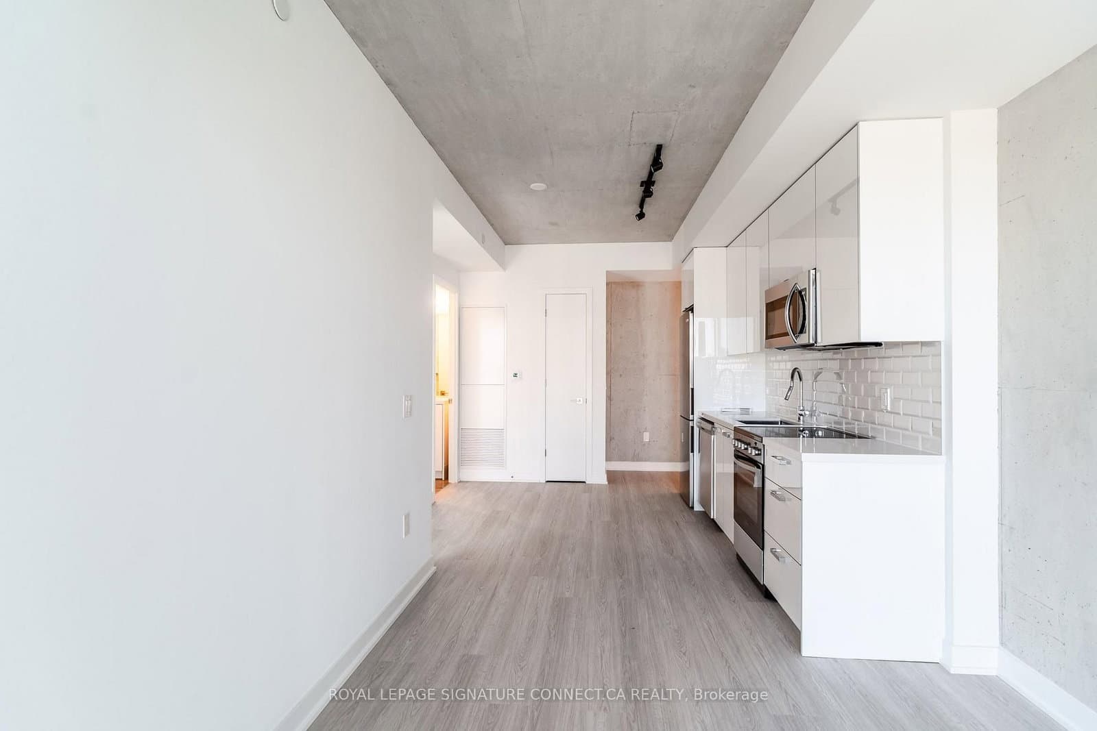 284 King Street E, Unit 2107 thumbnail 4