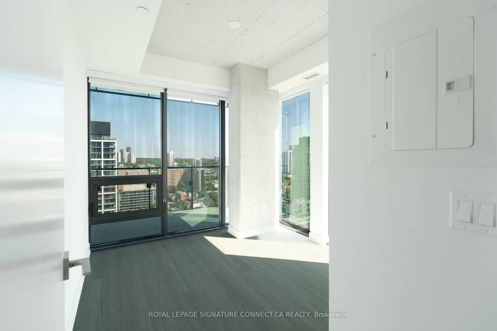 284 King Street E, Unit 2107 thumbnail 8