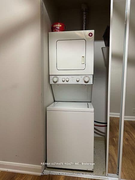 700 King Street W, Unit 904 thumbnail 8