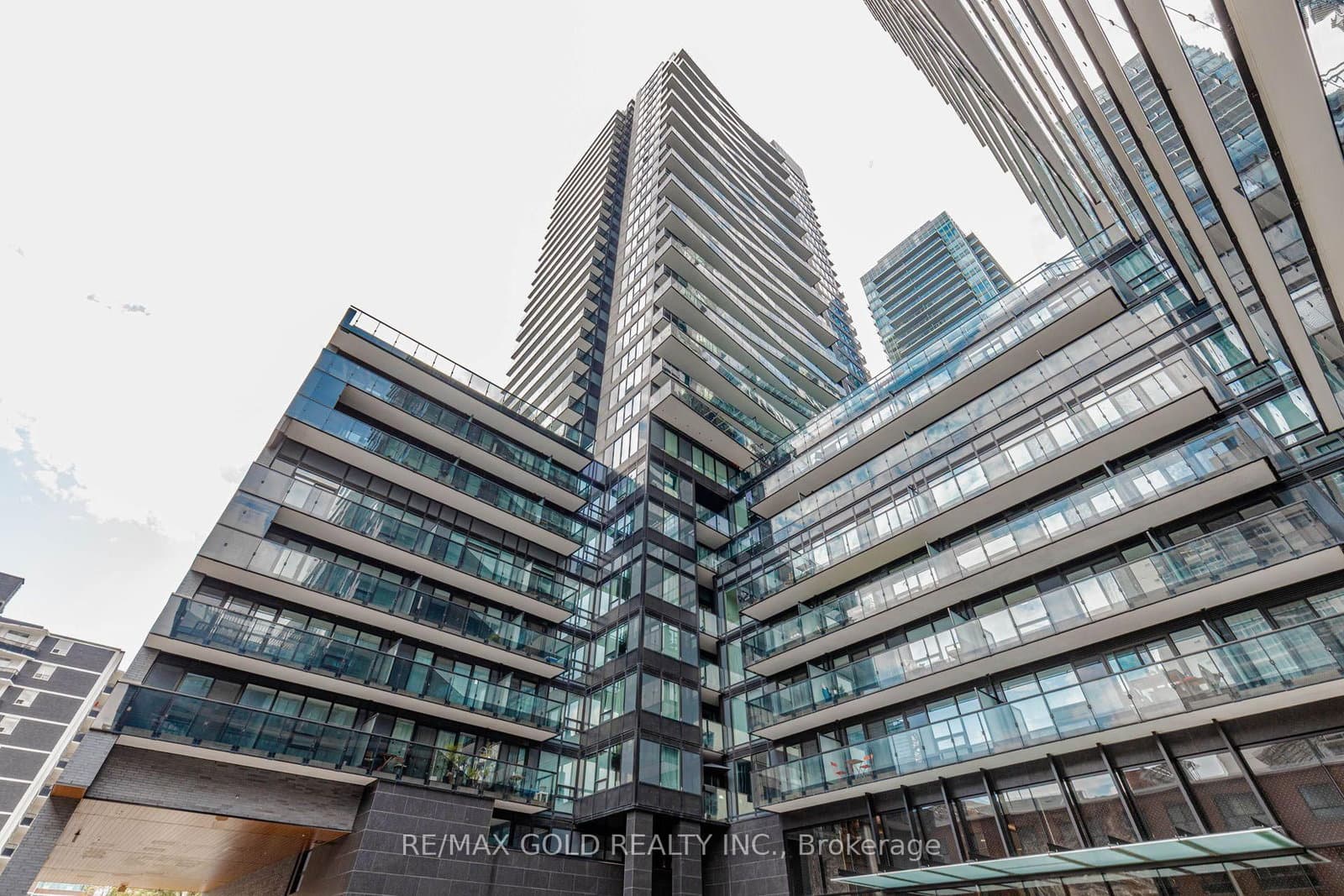 127 Broadway Avenue, Unit 1011 thumbnail 2