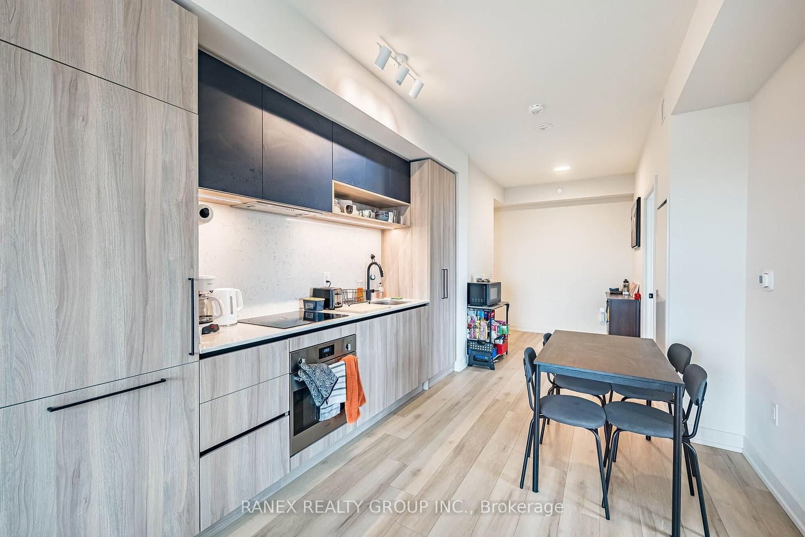 181 Sterling Road, Unit 919 thumbnail 27