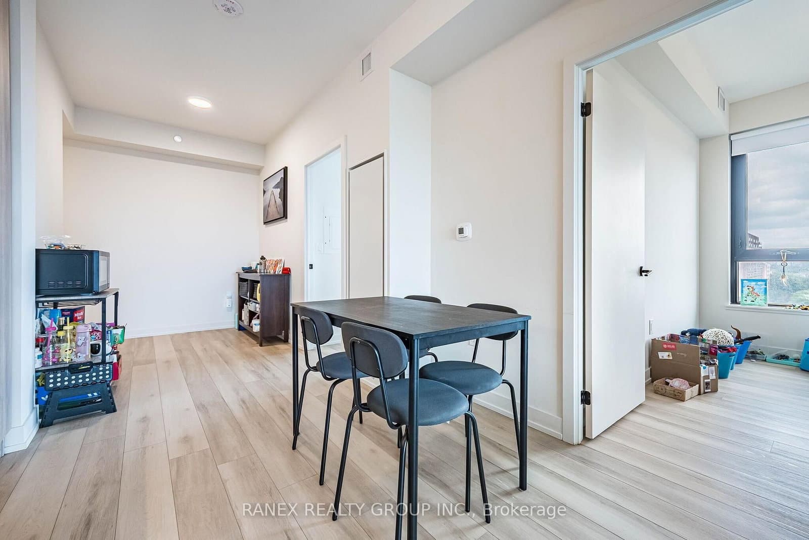 181 Sterling Road, Unit 919 thumbnail 32