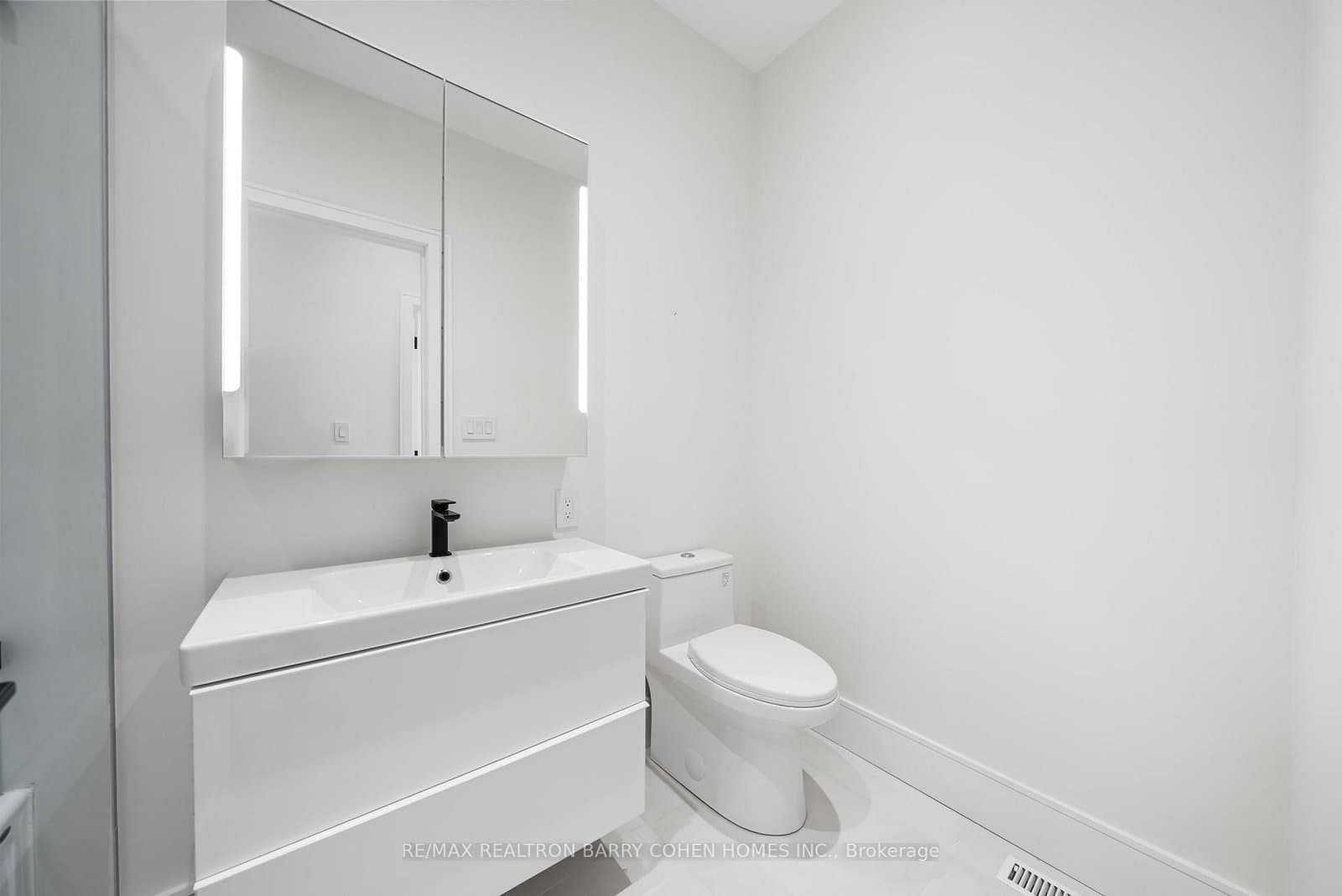 33 Lanark Avenue thumbnail 22