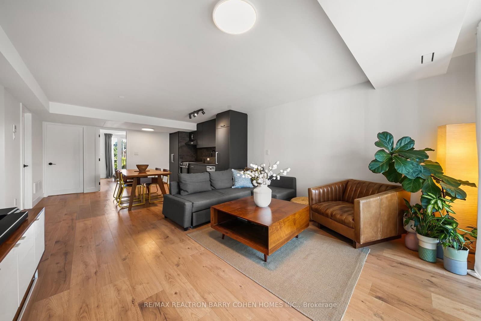 33 Lanark Avenue thumbnail 25