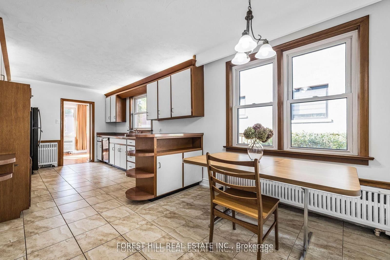 18 Irvington Crescent thumbnail 5