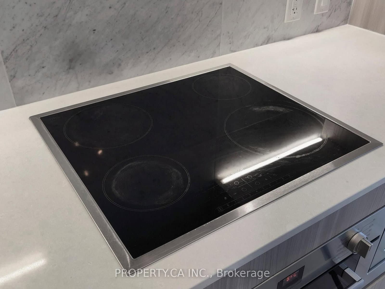 17 Bathurst Street, Unit 1209 thumbnail 20