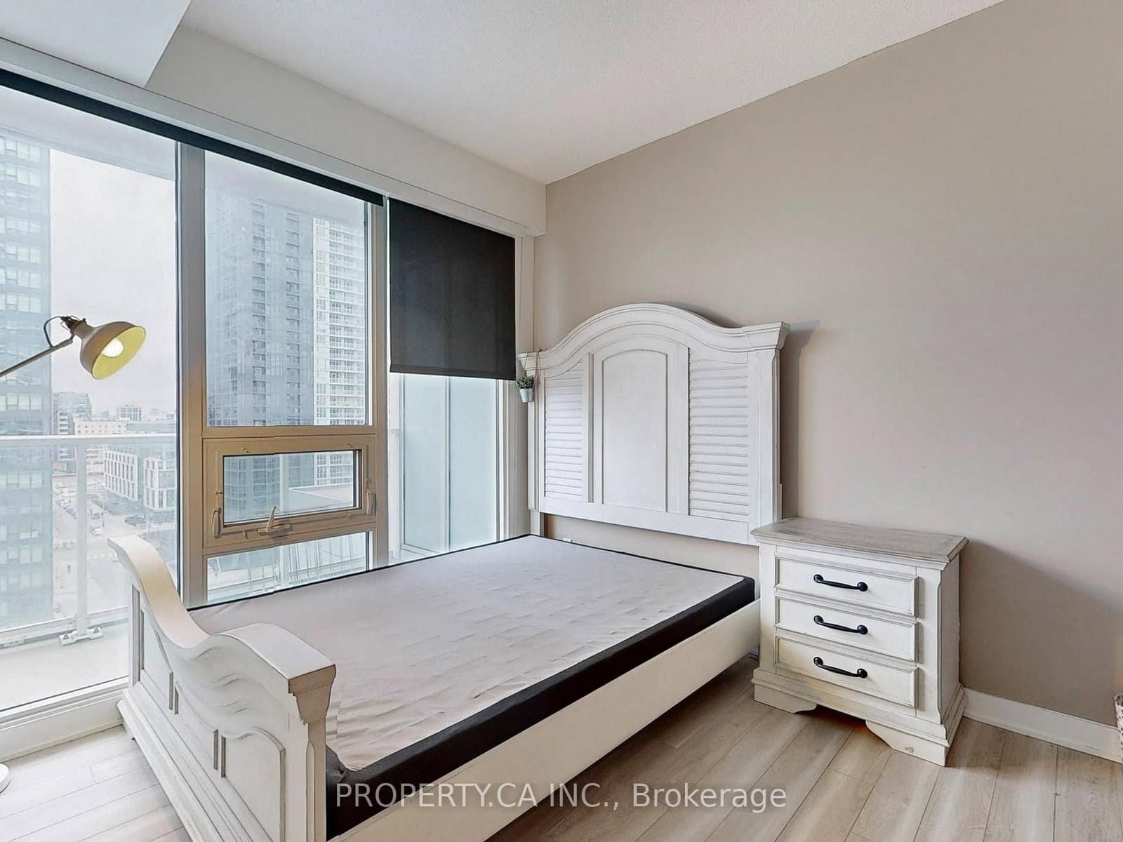 17 Bathurst Street, Unit 1209 thumbnail 21