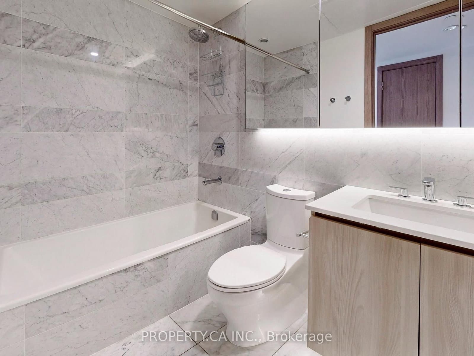 17 Bathurst Street, Unit 1209 thumbnail 24