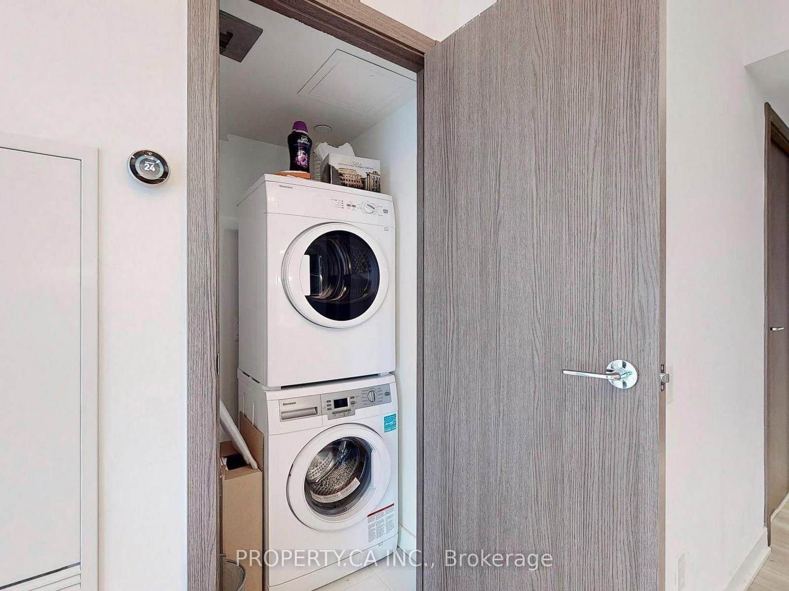 17 Bathurst Street, Unit 1209 thumbnail 27