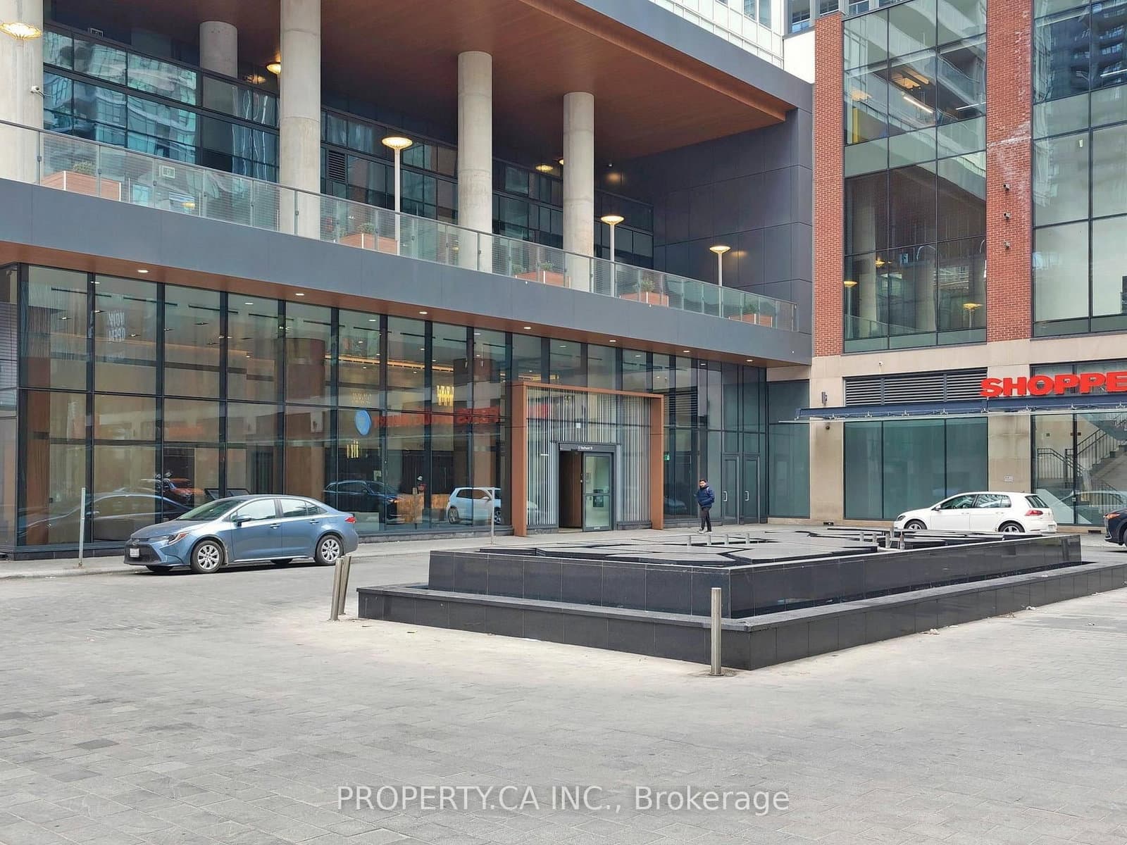 17 Bathurst Street, Unit 1209 thumbnail 3
