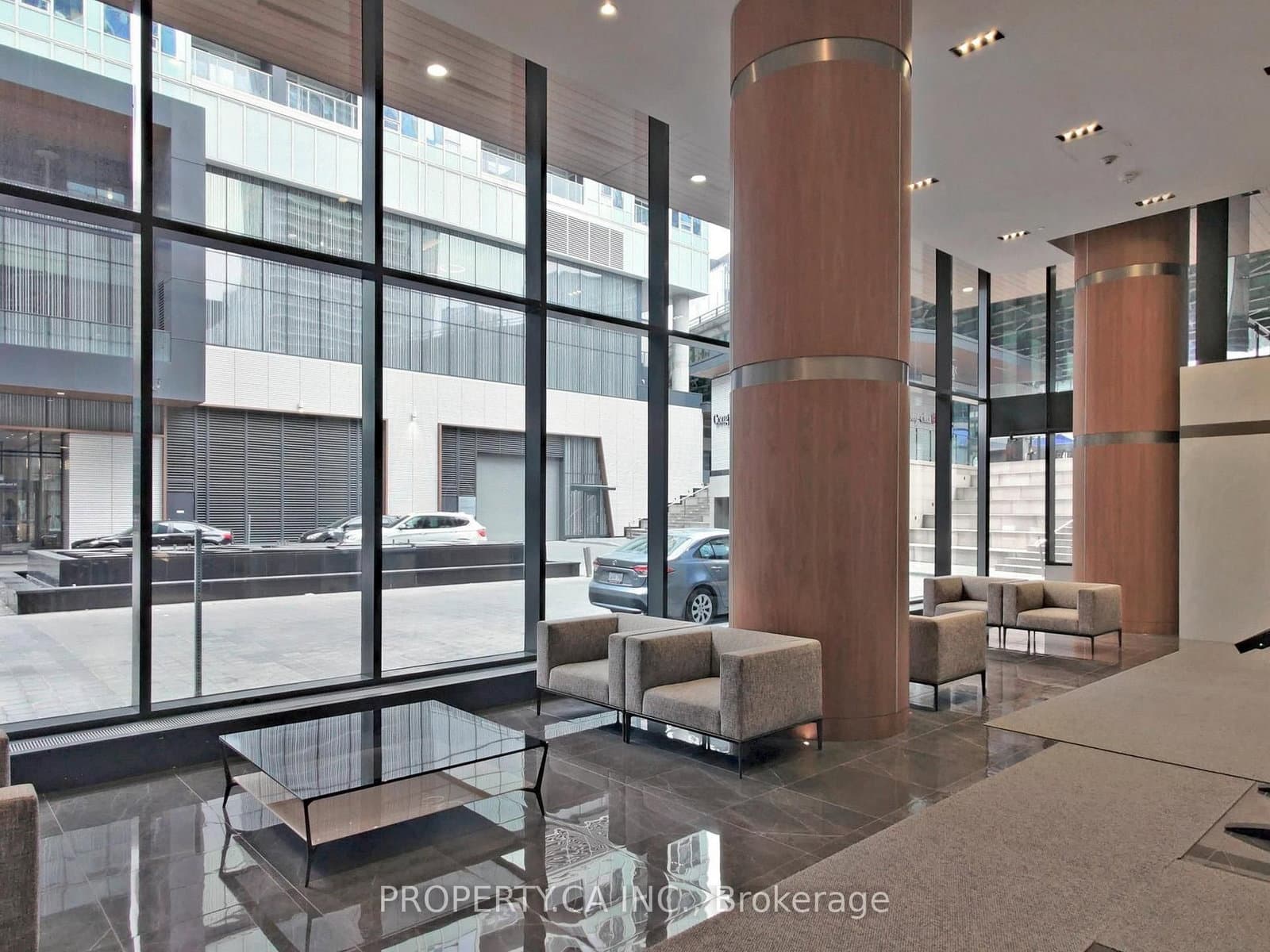 17 Bathurst Street, Unit 1209 thumbnail 5