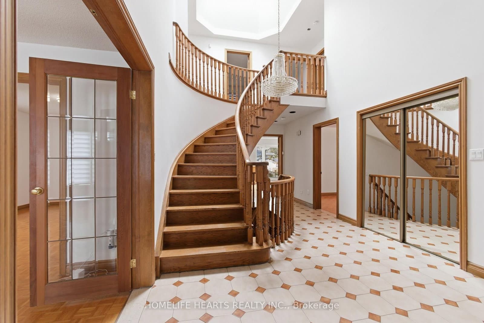107 Pemberton Avenue thumbnail 2