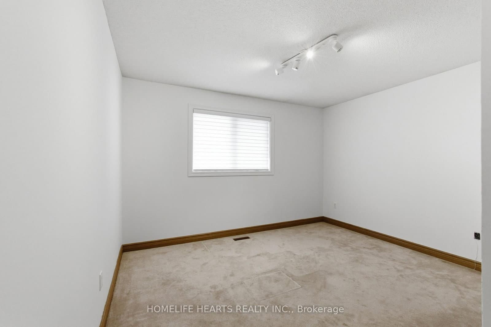 107 Pemberton Avenue thumbnail 29
