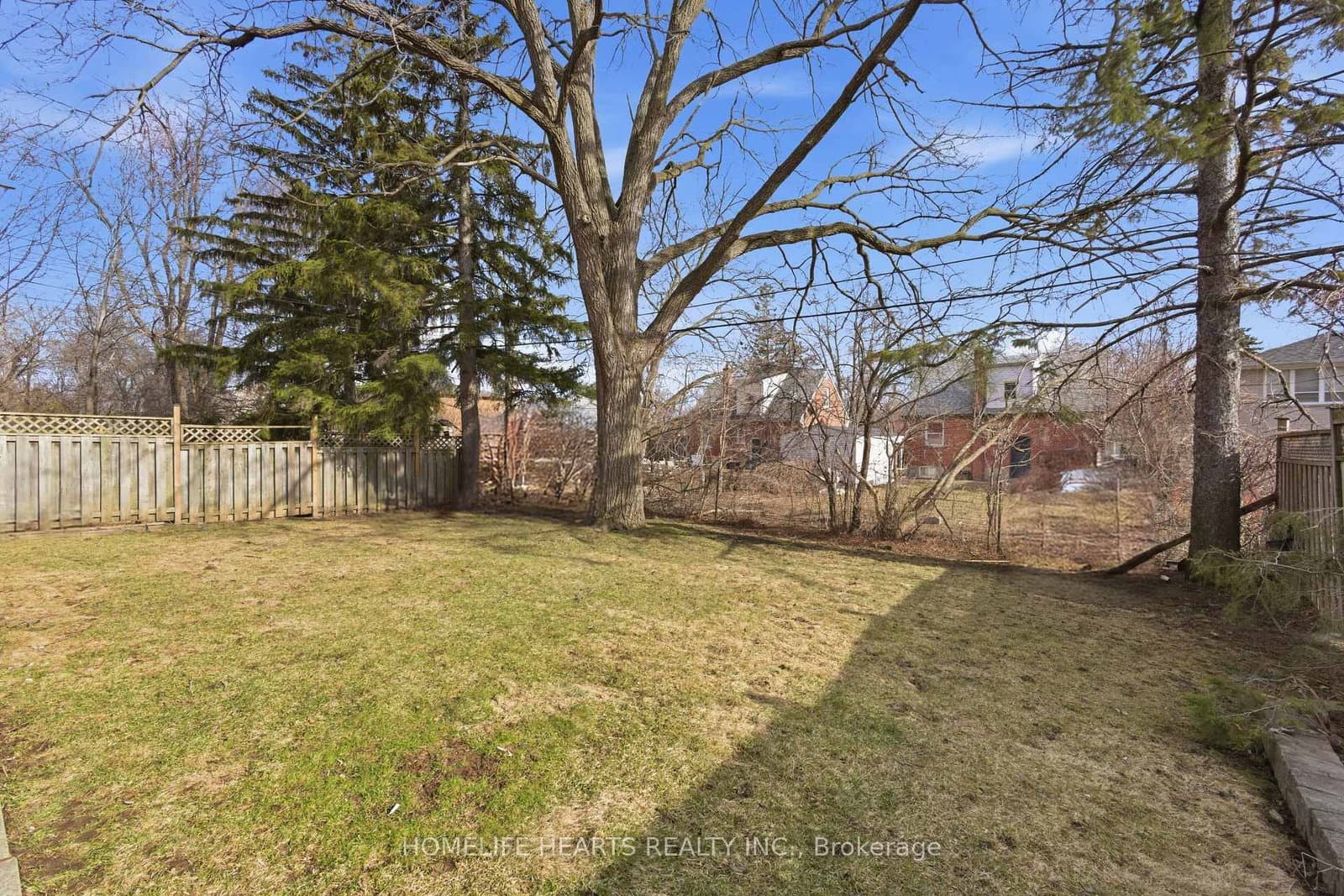 107 Pemberton Avenue thumbnail 41