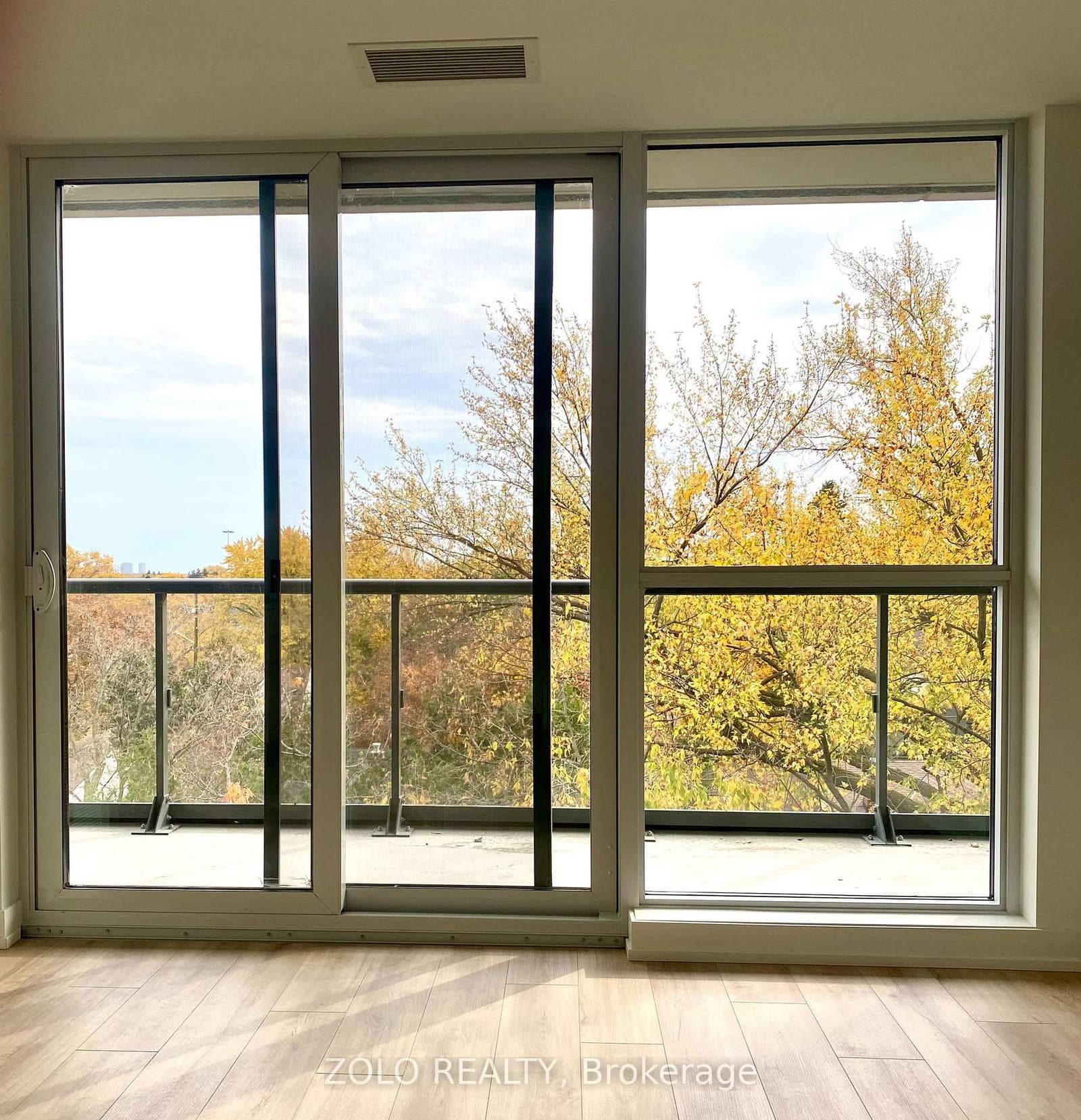 181 Sheppard Avenue E, Unit 409 thumbnail 5