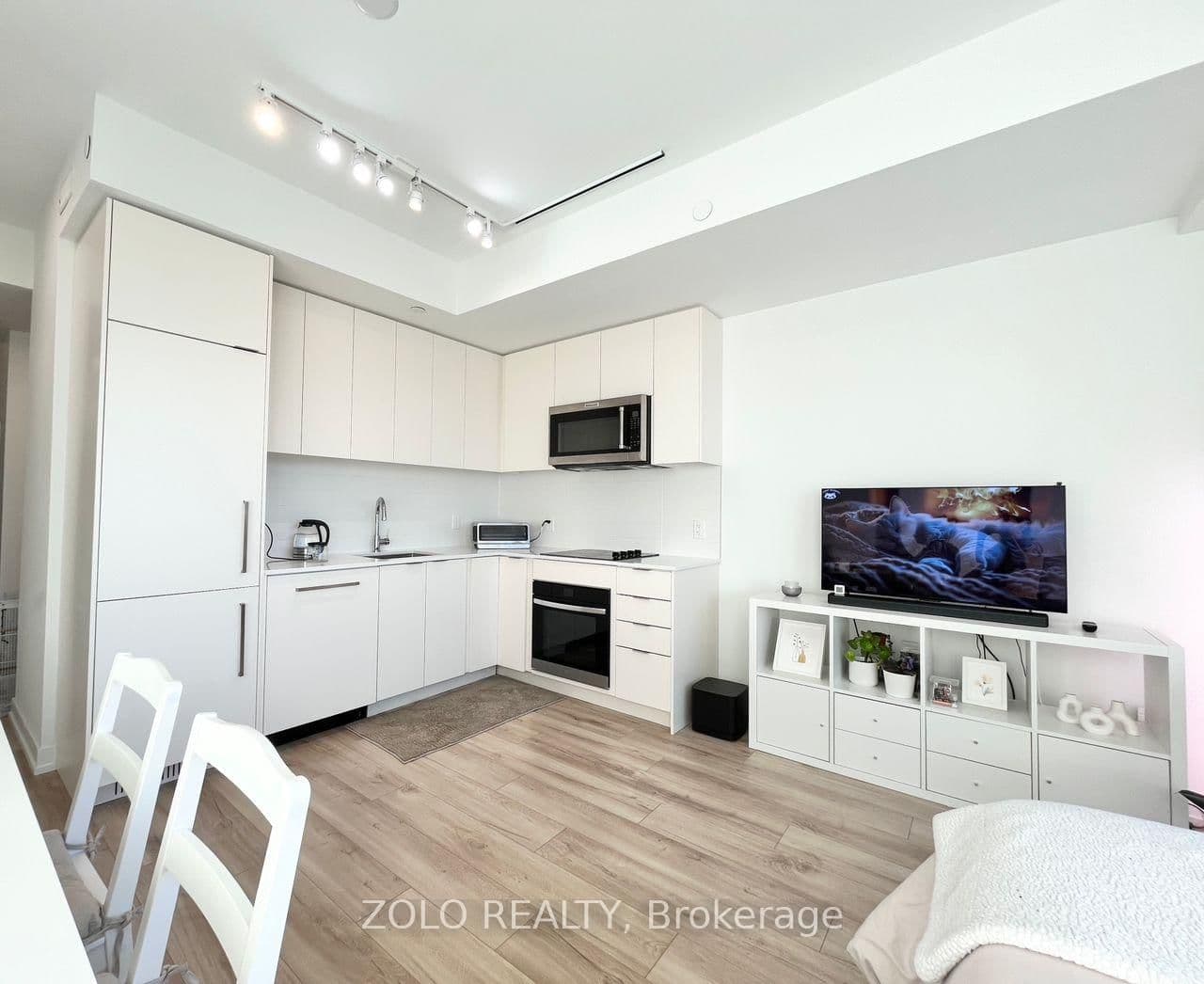 181 Sheppard Avenue E, Unit 409 thumbnail 7
