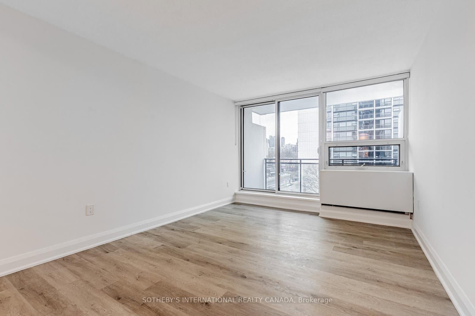 191 Sherbourne Street, Unit 1502 thumbnail 5