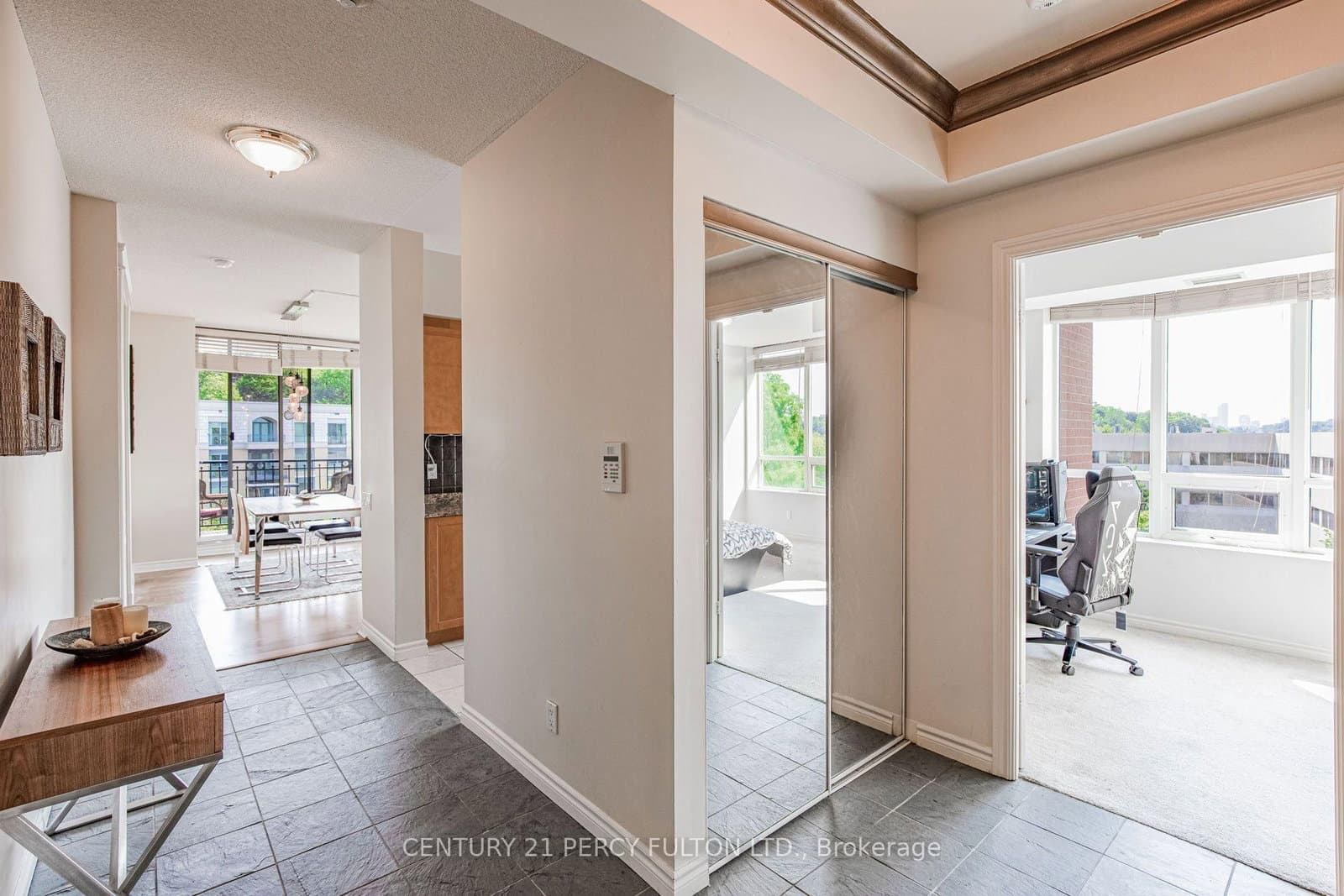 18 William Carson Crescent, Unit 816 thumbnail 10