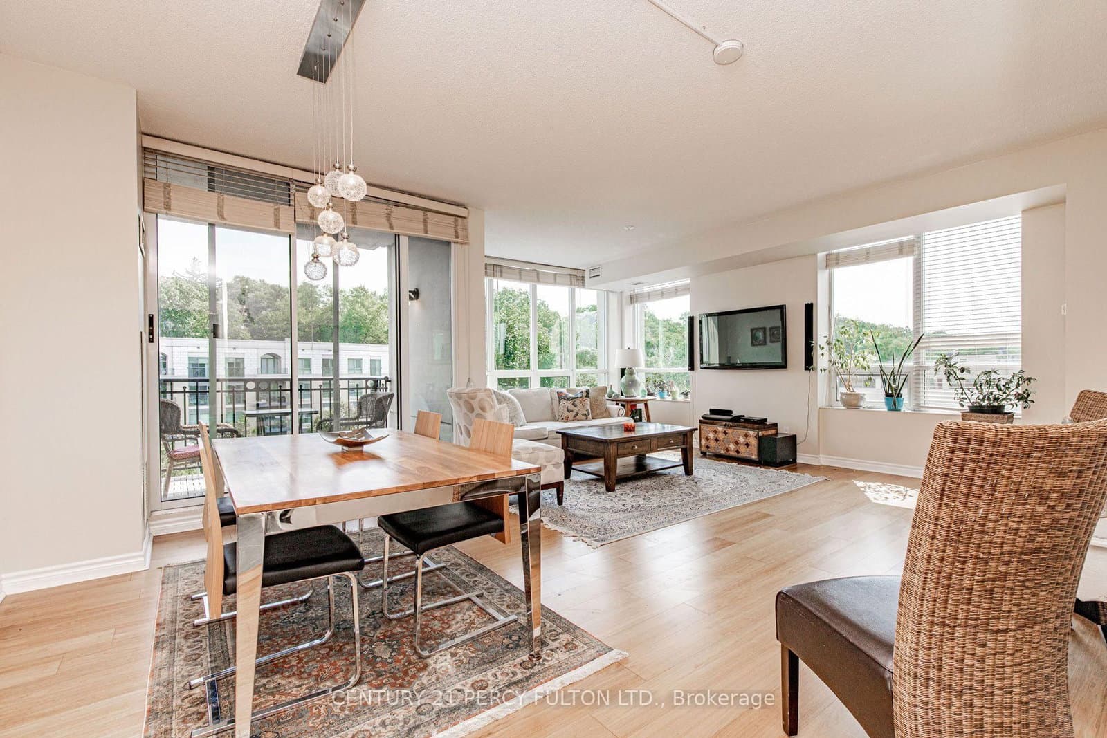 18 William Carson Crescent, Unit 816 thumbnail 15