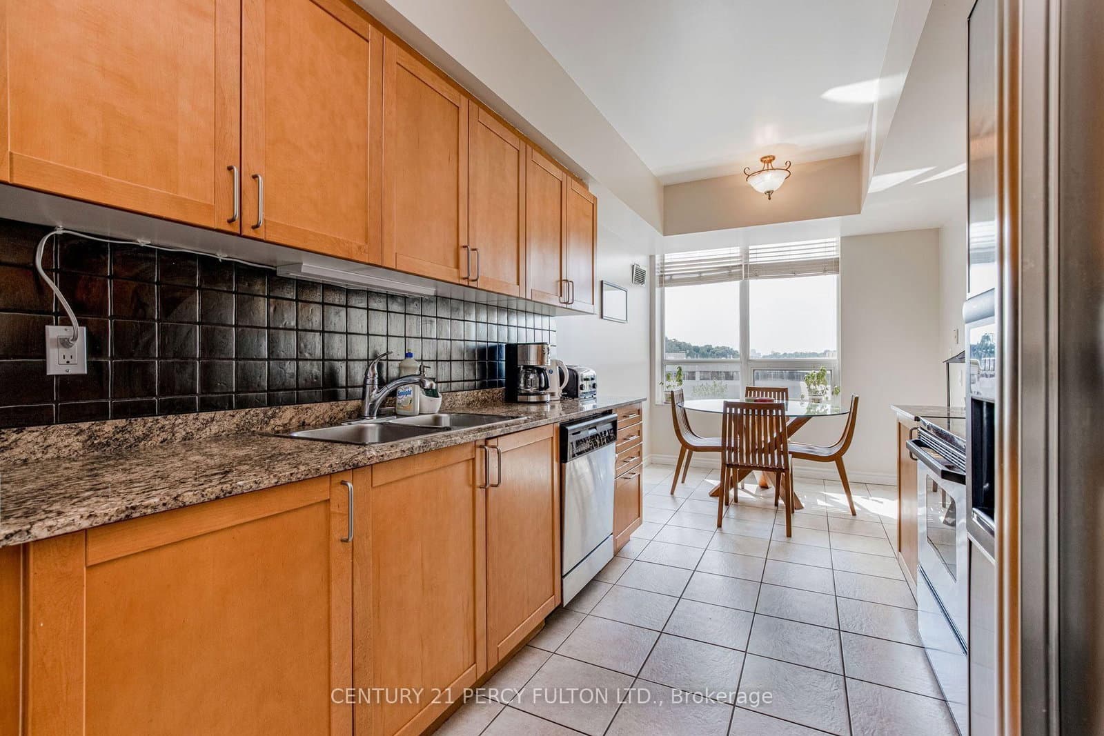 18 William Carson Crescent, Unit 816 thumbnail 18