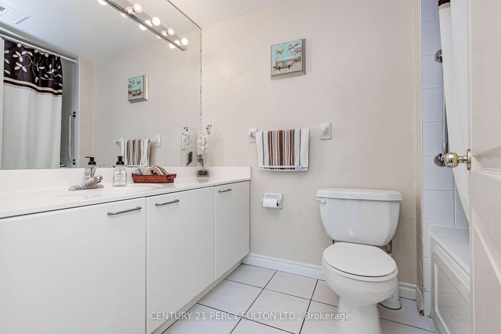 18 William Carson Crescent, Unit 816 thumbnail 31